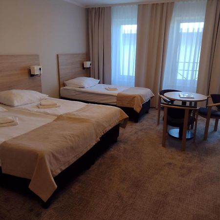 Hotel ***Nat Сарбіново Екстер'єр фото